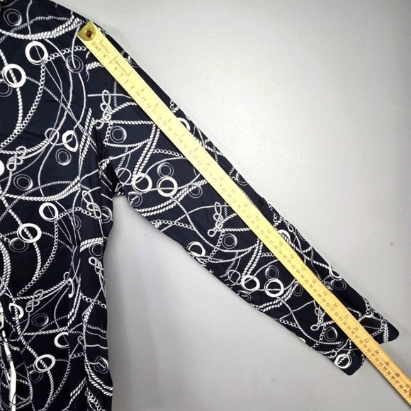 FOXCROFT Non-Iron Button-up Dress Shirt Chain Print Black White Womens Size 6 - Picture 7 of 10